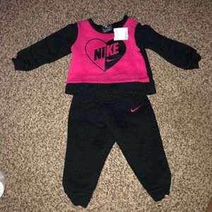 12 Month Babygirl Nike Outfit